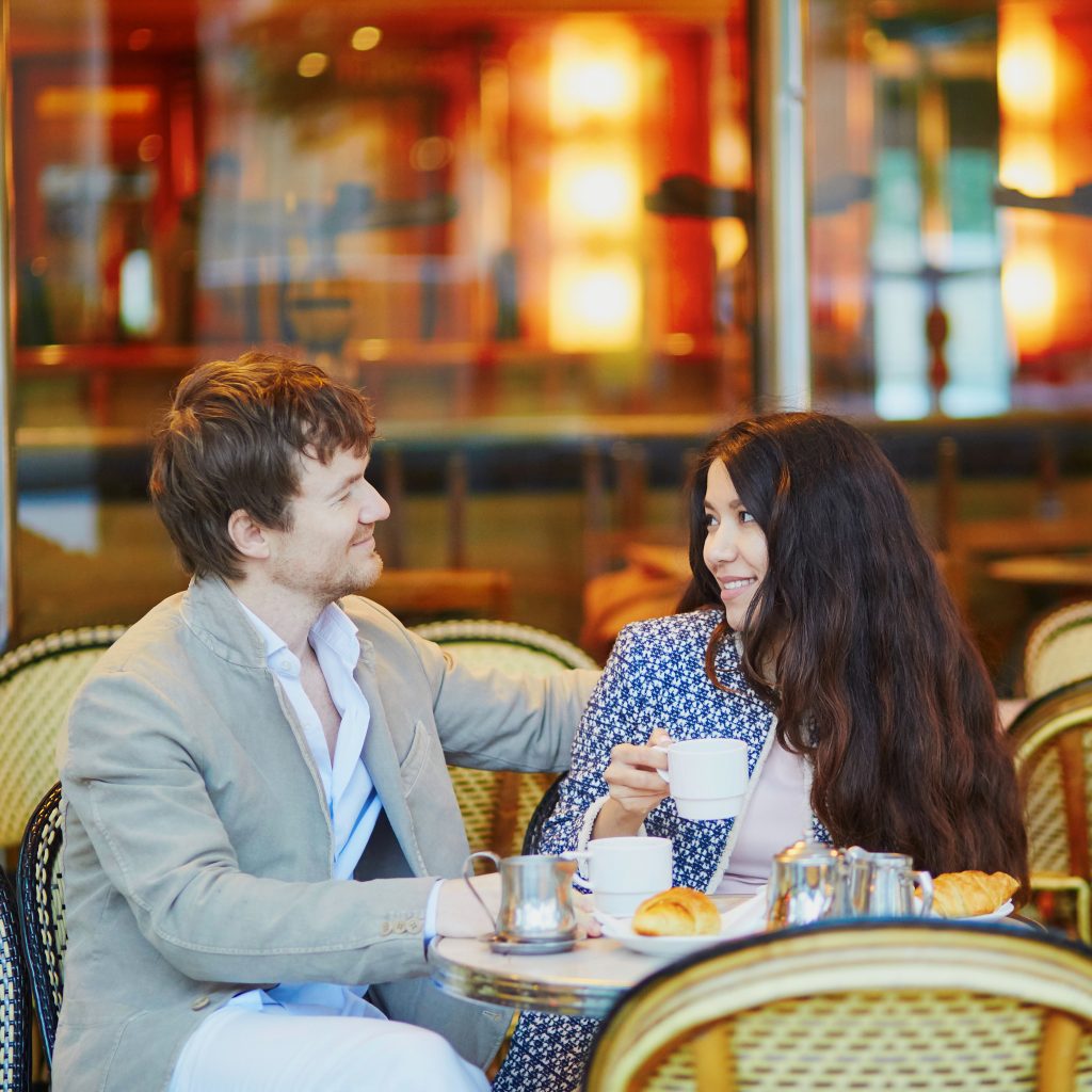 Couple-in-Paris-Cafe-Romantic-Celine-Concierge