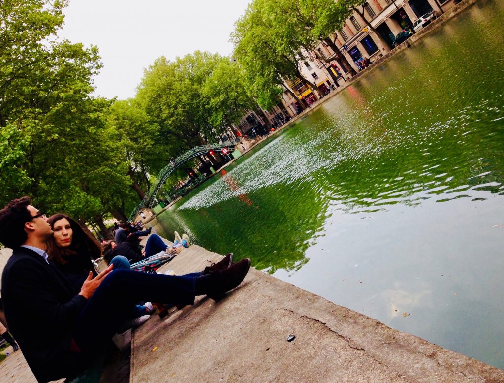 Picnic-on-the-Canal-Saint-Martin-Paris