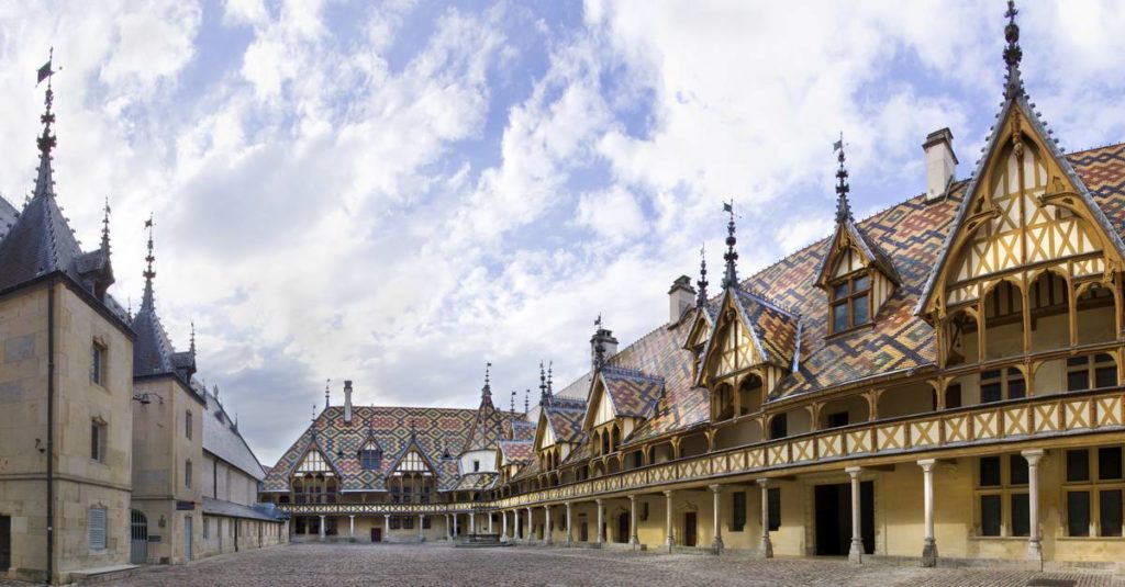 hospices-de-beaune-wine-tasting