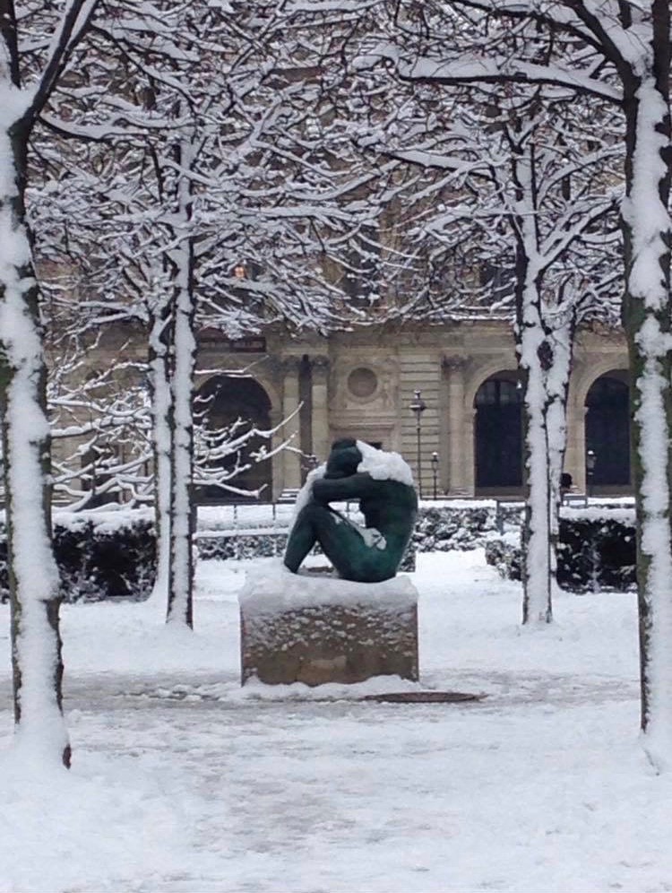 statue-snowed-in-Paris-Claires-Interview