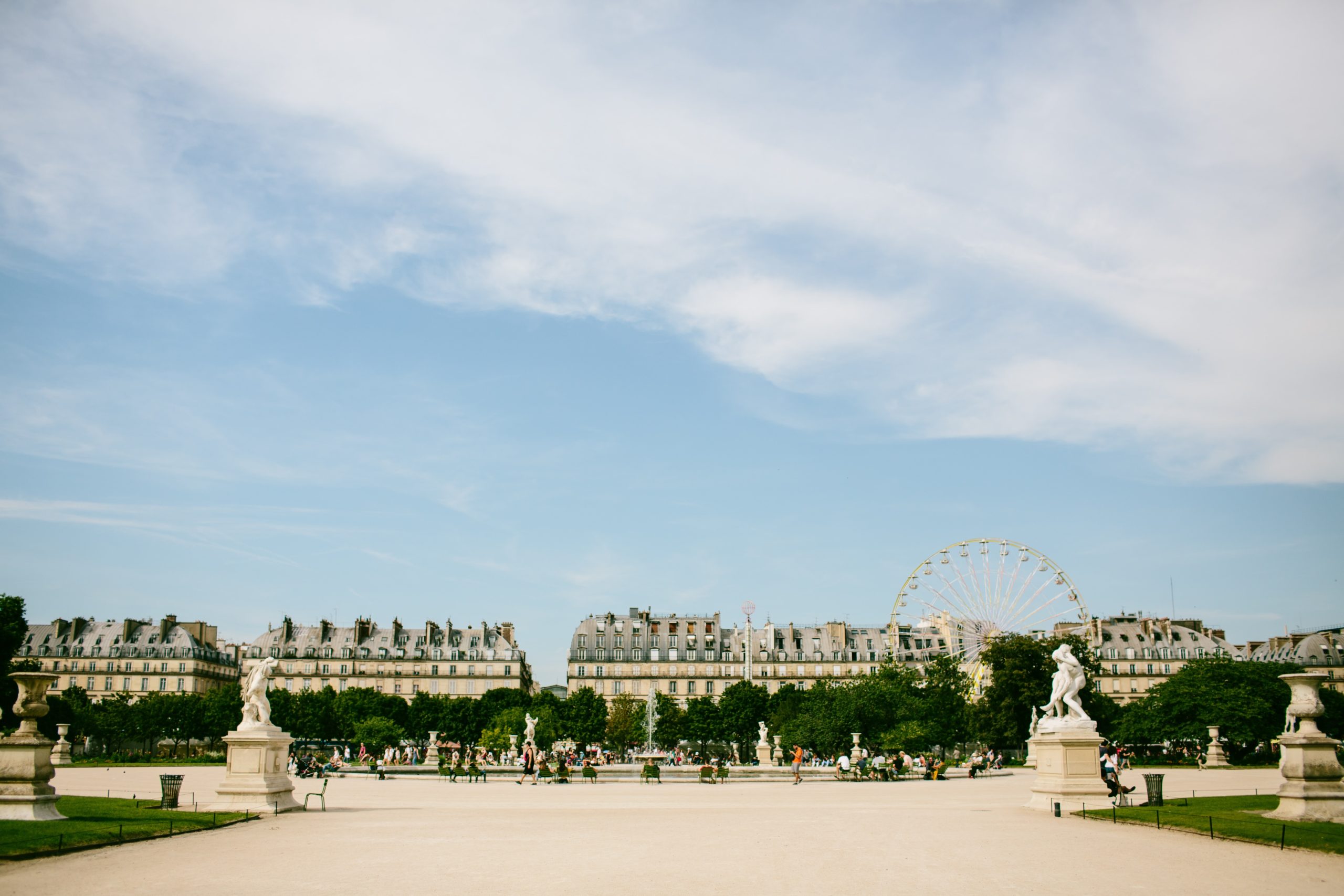 Paris-in-August-Jardin-des-Tuileries