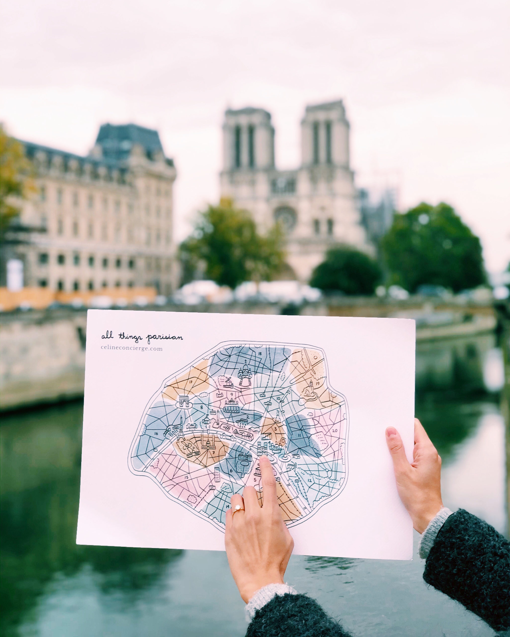 Paris-Arrondissement-Map-color